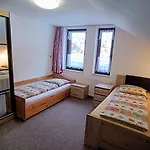444 - Herlikovice And Bubakov