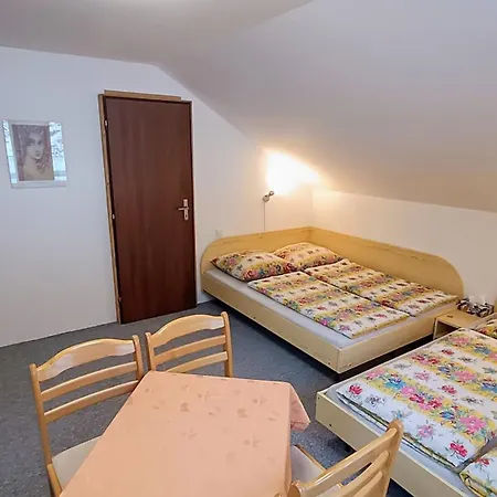 444 - Herlikovice And Bubakov 3*