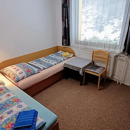 444 - Herlikovice And Bubakov Maison d'hôtes 3*