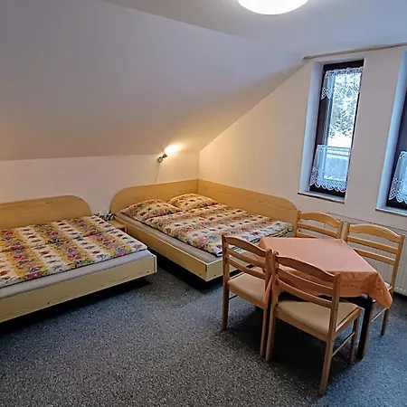 444 - Herlikovice And Bubakov Konukevi 3*