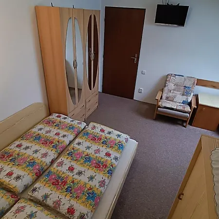 444 - Herlikovice And Bubakov Maison d'hôtes 3*
